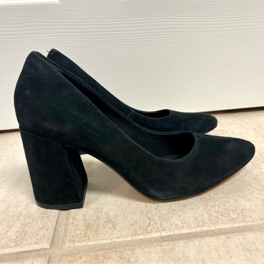 NWT CLARKS Laina85 Court Womens Pump Black Suede US Size 8.5M Preppy minimalist